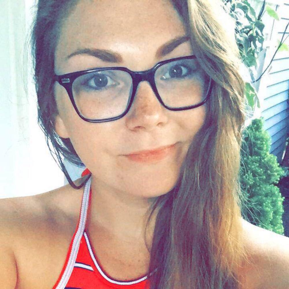 Meet your Posher, Steph